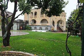 Otyak Plaza Hotel