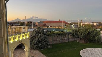 Otyak Plaza Hotel
