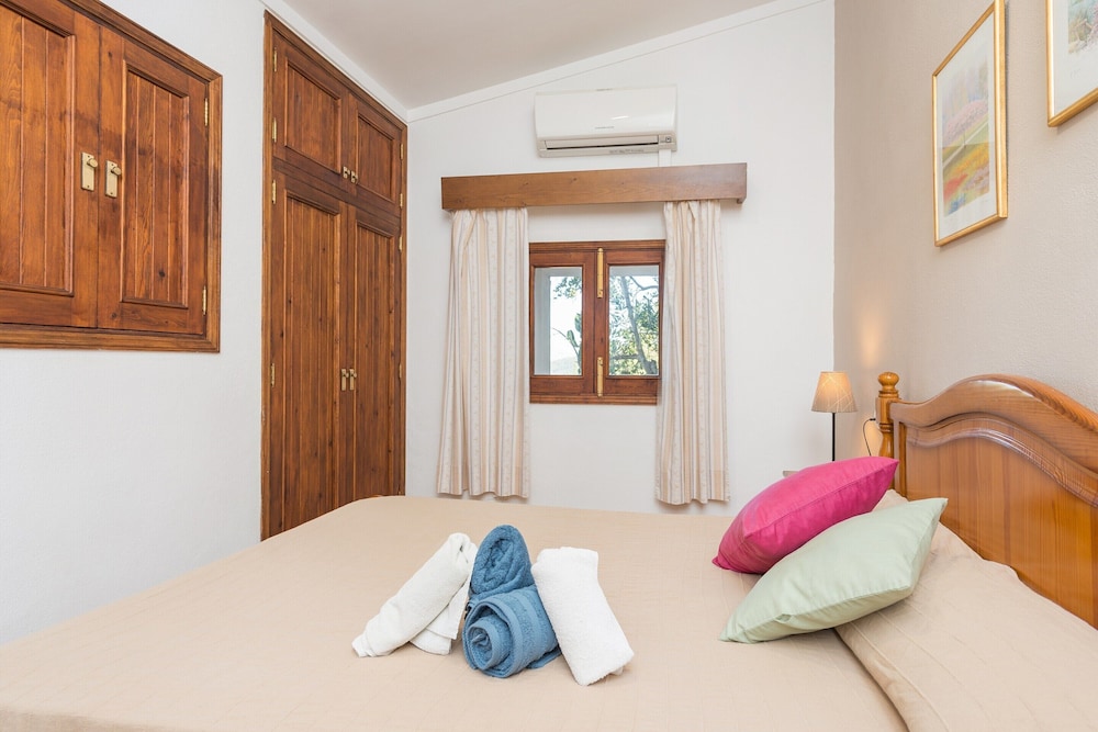 Coste Can Moragues - Villa With Private Pool