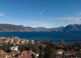 Apartment in Baveno With Lake Maggiore Views
