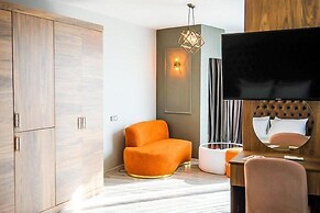 Wenirvana Suits Hotel