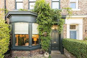 Host Stay The Green