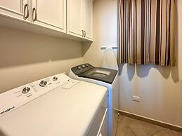 Beach Bliss Retreat 2BR Beachfront Condo