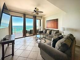 Beach Bliss Retreat 2BR Beachfront Condo