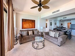 Beach Bliss Retreat 2BR Beachfront Condo