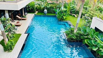 Narayani Revtree - Resort & Villa