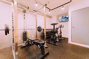Minimalist Loft 505