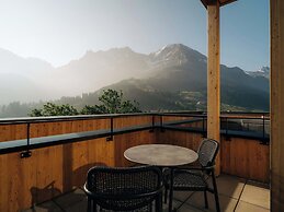 KURVE Apartments & Lounge