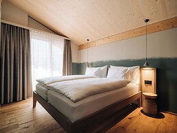 KURVE Apartments & Lounge