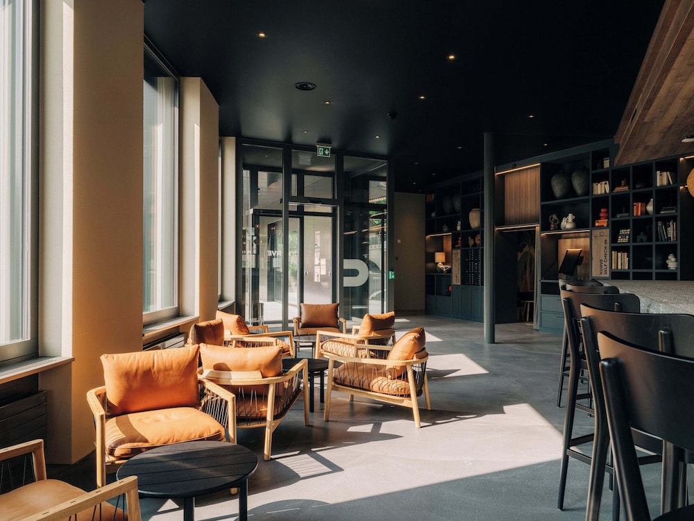 KURVE Apartments & Lounge