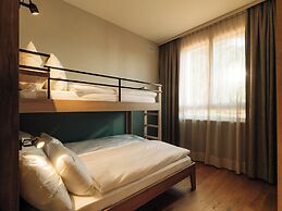 KURVE Apartments & Lounge