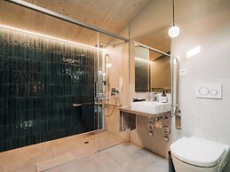 KURVE Apartments & Lounge