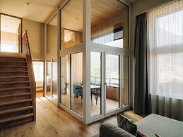 KURVE Apartments & Lounge
