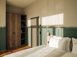 KURVE Apartments & Lounge