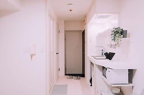 Minimalist Loft 402