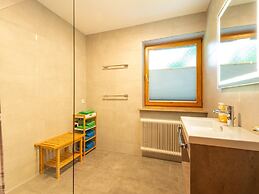 Spacious Apartment With Balcony