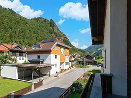 Spacious Apartment With Balcony
