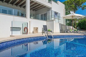Cala Llonga - Villa With Private Pool In Cala D'or