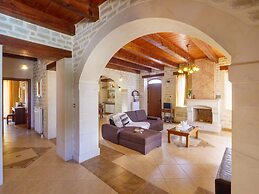 Holiday Home in Arkadi With Private Pool