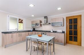 Villa Gloria - Villa With Private Pool In Cala Pi