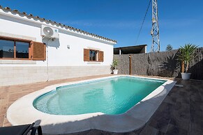 Casa Roja - Villa With Private Pool. Free Wifi