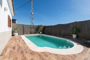 Casa Roja - Villa With Private Pool. Free Wifi