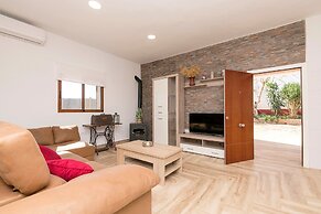 Casa Roja - Villa With Private Pool. Free Wifi