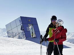 Chalet in Ladis by Ski Slope & Sonnenbahn