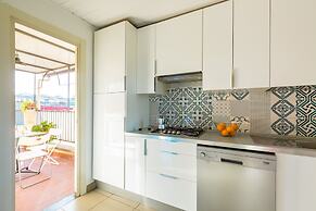 Panoramic Penthouse in Largo Baracche by Wonderful Italy