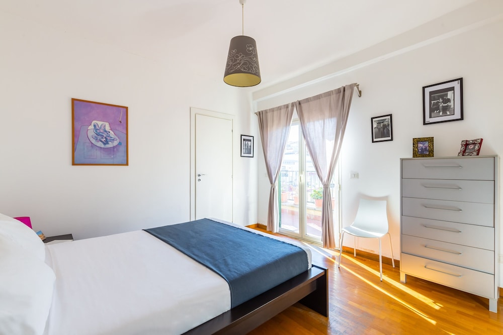 Panoramic Penthouse in Largo Baracche by Wonderful Italy