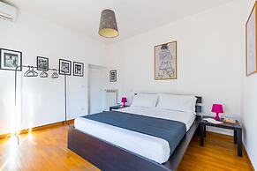 Panoramic Penthouse in Largo Baracche by Wonderful Italy