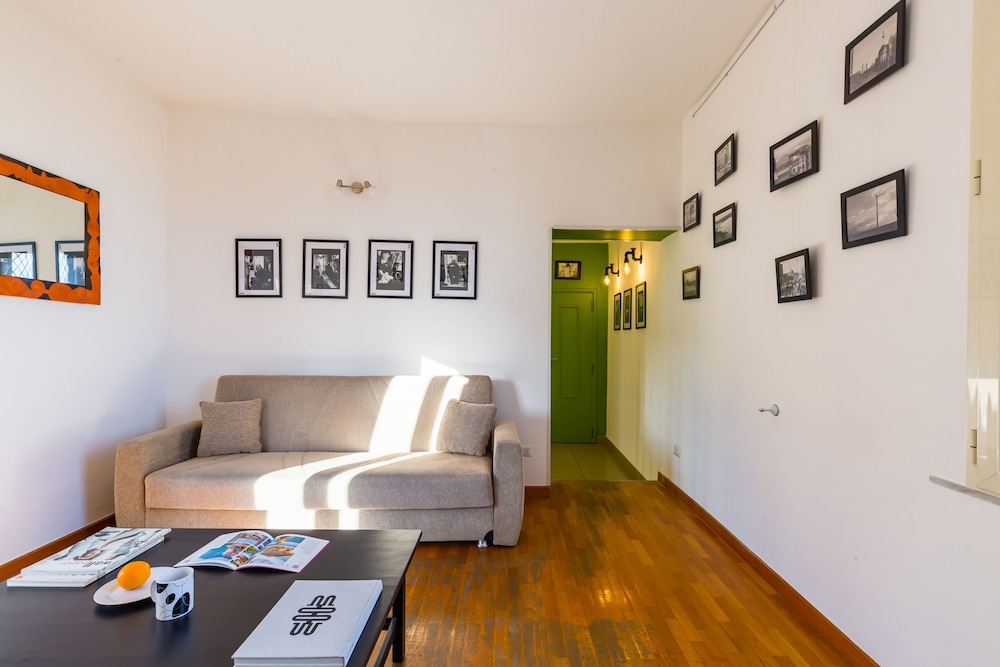 Panoramic Penthouse in Largo Baracche by Wonderful Italy
