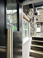 Oasis Boutique