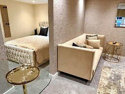 Oasis Boutique