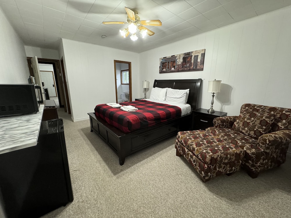 Lake Sparrow Guest House Inc