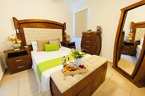Bambu Residencial with Pool Near Beach
