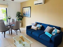 Bambu Residencial with Pool Near Beach