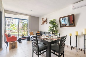 Bambu Residencial with Pool Near Beach