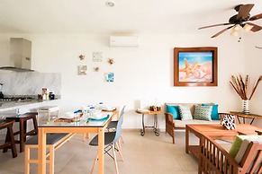 Bambu Residencial with Pool Near Beach