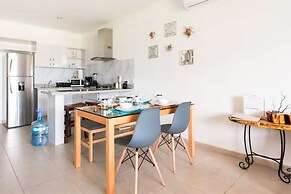 Bambu Residencial with Pool Near Beach