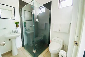 Bambu Residencial with Pool Near Beach