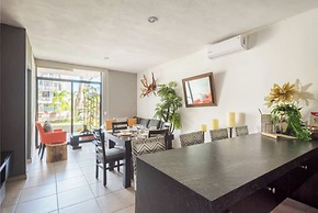 Bambu Residencial with Pool Near Beach