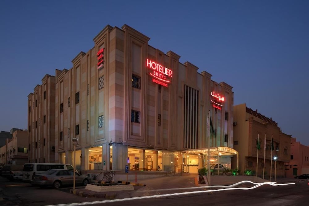 Hotelier Suites by Cantonal