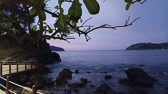 Casa Madera - Zihuatanejo
