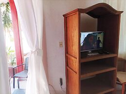 Casa Madera - Zihuatanejo