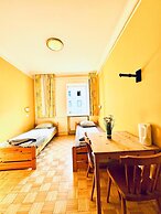 Affordable Central Rooms Near U3