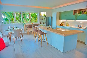 MARINA BAY HOTEL BOUTIQUE