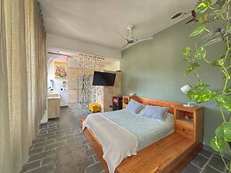 MARINA BAY HOTEL BOUTIQUE