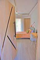 MARINA BAY HOTEL BOUTIQUE