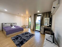 Breezewood Bangkok Hotel